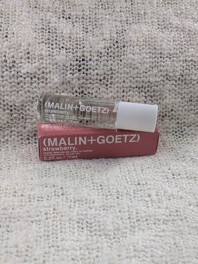 (MALIN+GOETZ) Rollerball strawberry perfume oil., 7ml/0.20fl oz